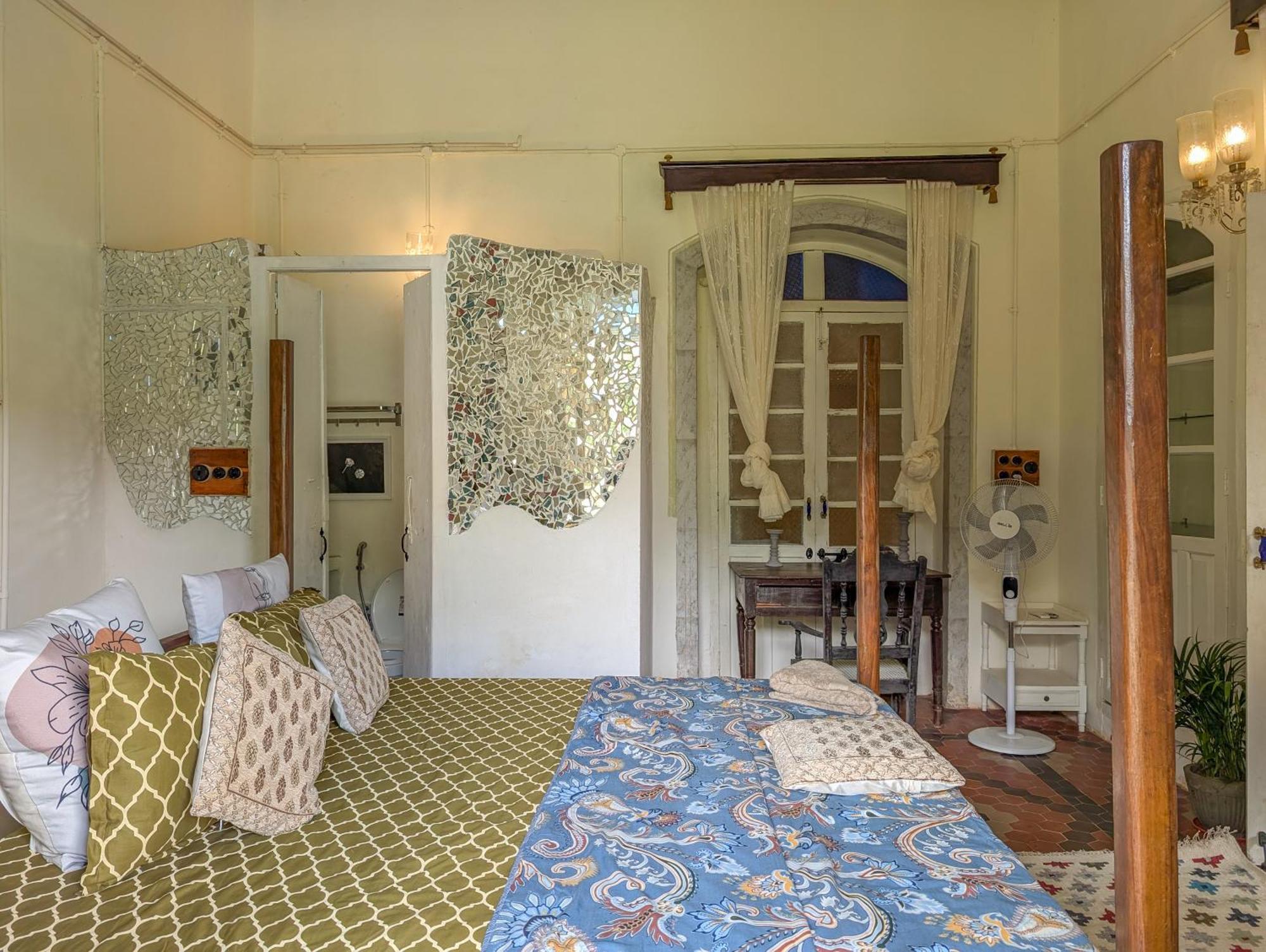 Villa Cavelossim Room photo